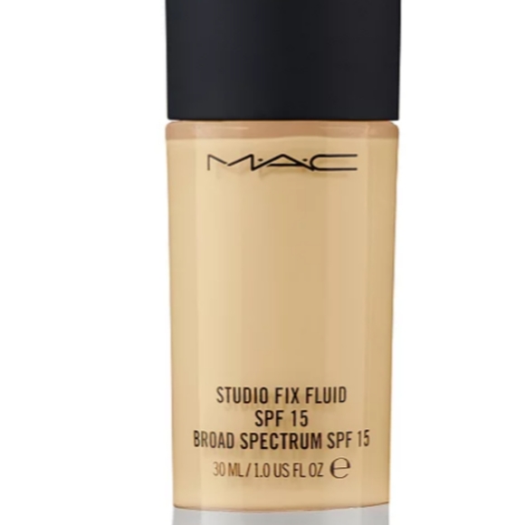 MAC Cosmetics Other - 💋 MAC liquid foundation 💋